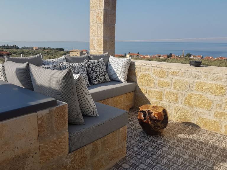 Βίλα Καρδαμύλη