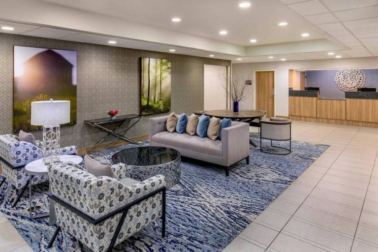 Fairfield by Marriott Inn & Suites Lancaster — photo 2