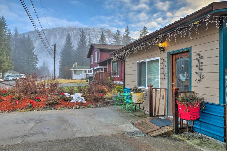Quaint Juneau Apt w Scenic Mountain Surroundings