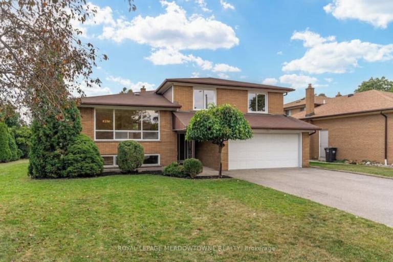 House Mississauga