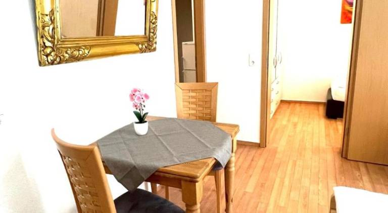 Apartment with 2 rooms for 4 persons — photo 3