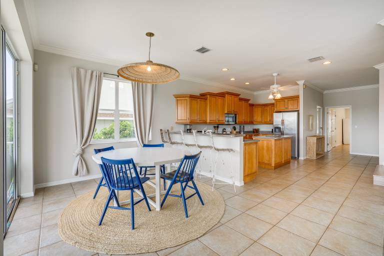 Waterfront Retreat w/ Pool on Caloosahatchee River — photo 3