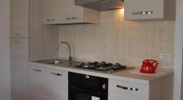 Rental apartment with patio — photo 3