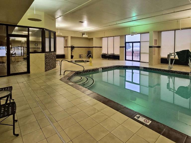 Radisson Hotel Cedar Rapids — photo 4
