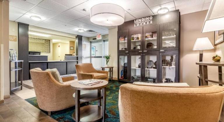 Candlewood Suites Lincoln By IHG — photo 2