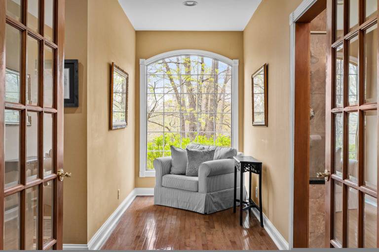 Family-oriented house with sauna, garden & fast internet | Mountain view | Pets are welcome in Lake Harmony, PA