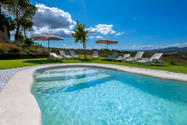 Children-friendly big house with terrace, garden & hot tub | Perfect for remote work | Pets are welcome — photo 4