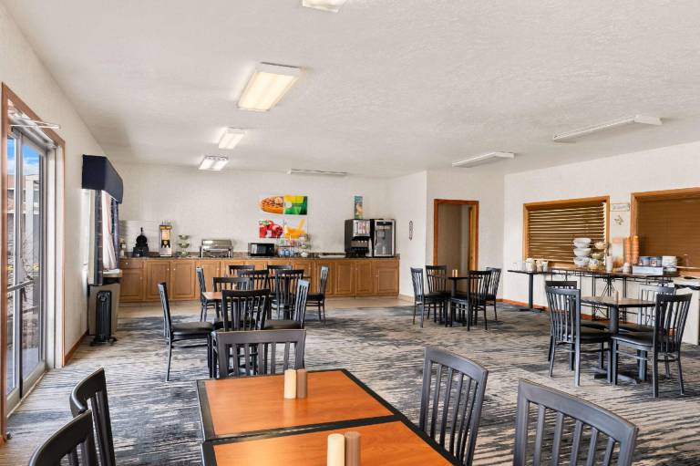 Quality Inn Cheyenne I-25 South — photo 5