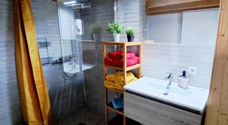 Holiday apartment with jacuzzi — photo 2