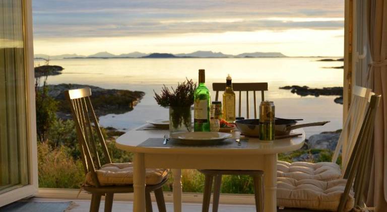 Lodge Skrollsvika