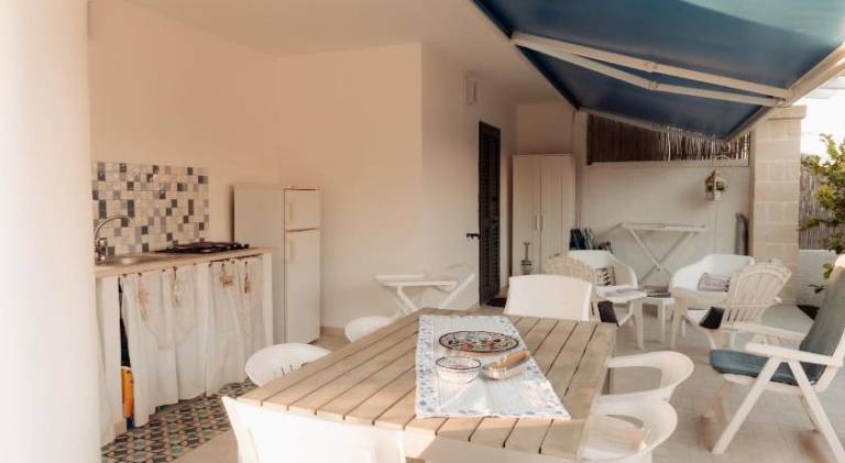 Villa with 2 rooms for 6 persons — photo 3