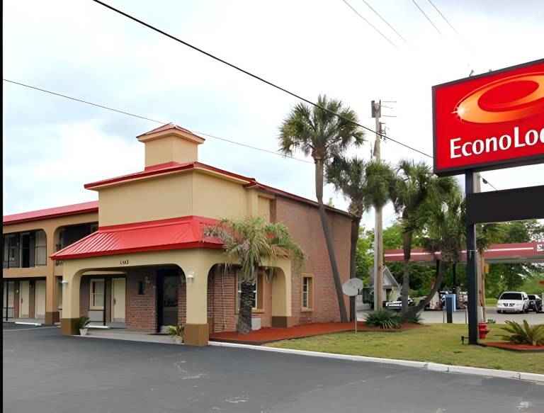 Econo Lodge Walterboro I-95 — photo 4