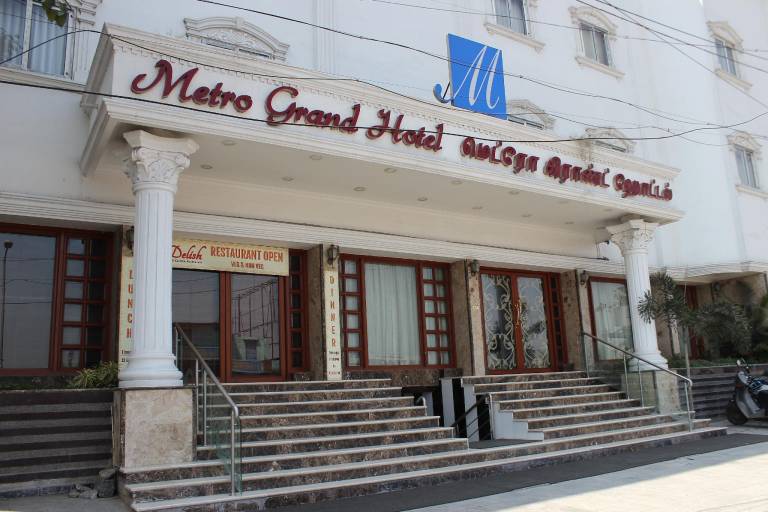 Metro Grand Hotel