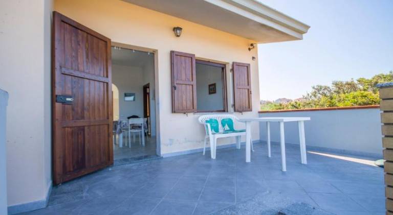 House with 2 rooms for 4 persons — photo 3