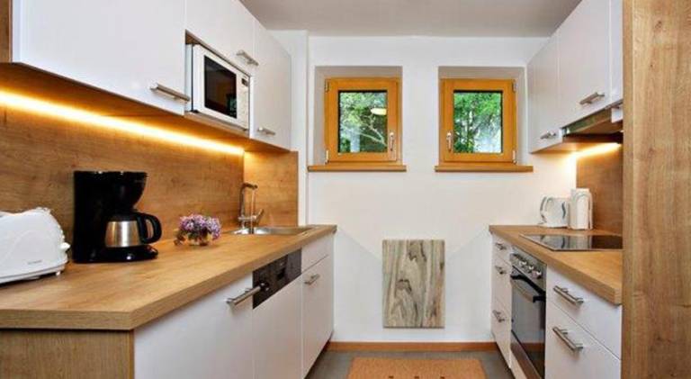 Apartment with barbecue, patio & yard — photo 4