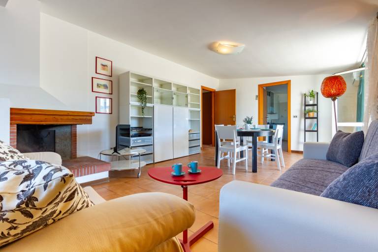 Rental apartment with 2 rooms for 6 persons — photo 2