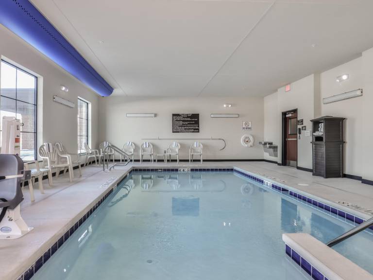 Cobblestone Hotel & Suites - Rhinelander — photo 4