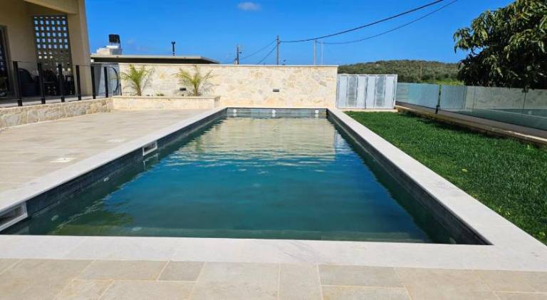 Fully equipped ample villa with garden, private pool & BBQ | Suitable for remote work | Pets allowed in Platanias