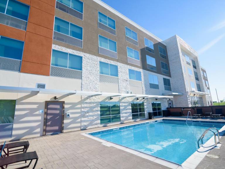 Holiday Inn Express & Suites McKinney - Frisco East By IHG — photo 5