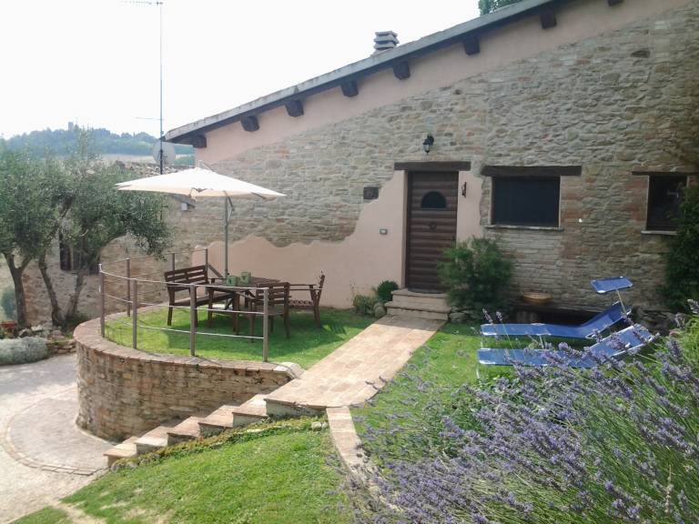 House with yard & terrace | Pet-friendly — photo 2