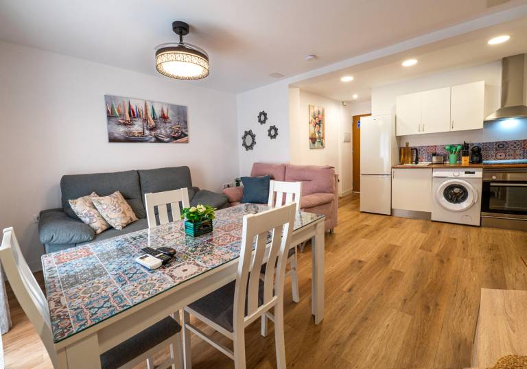 Holiday apartment with terrace — photo 3