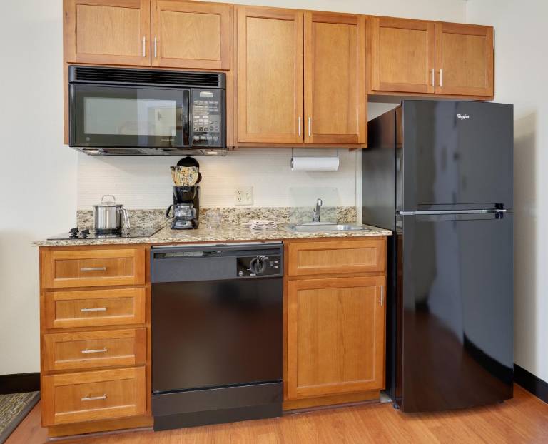 Candlewood Suites Salina By IHG — photo 4