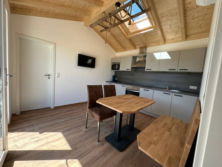 Holiday Home 'Haus Kirsche' with Private Terrace, Wi-Fi & AC – Dog Friendly — photo 2