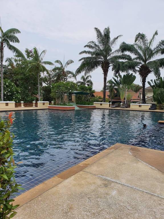 Ample vacation home with barbecue & pool | Suitable for remote work | Pet-friendly — photo 4
