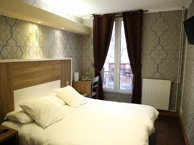 Grand Hotel Nouvel Opera in Bagnolet