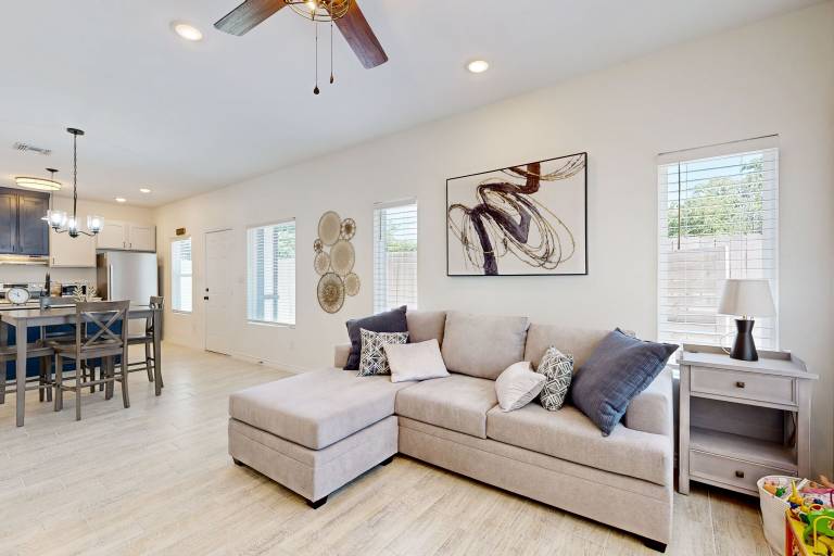 Condo Gardendale