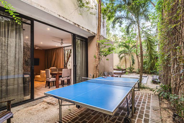 Villa with private pool — photo 4
