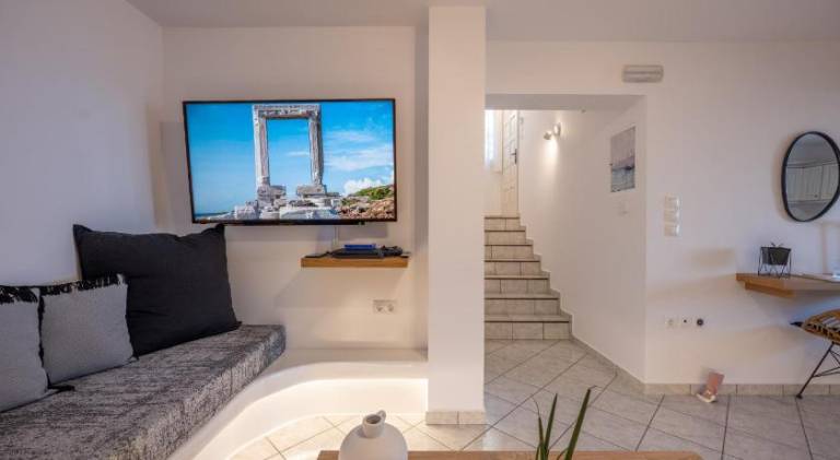 Apartment with jacuzzi — photo 2