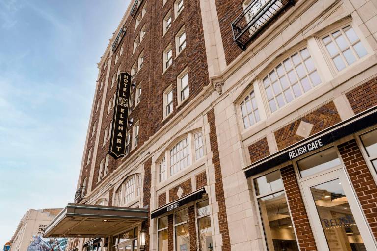 Hotel Elkhart, Tapestry Collection by Hilton — photo 4