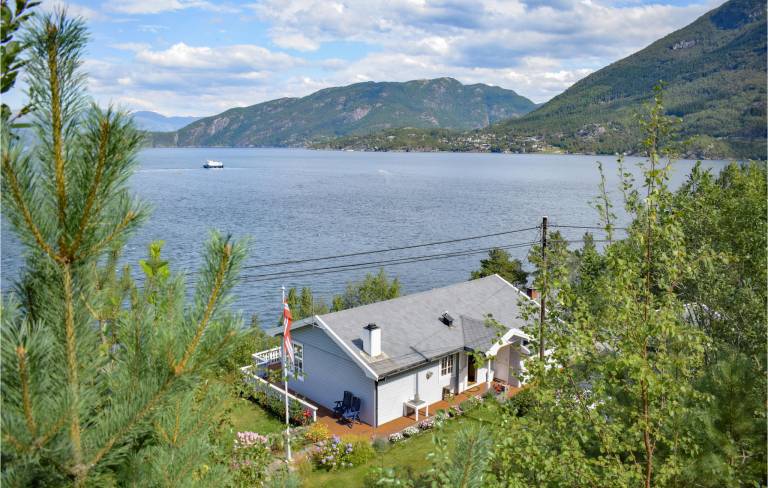 House Ullensvang