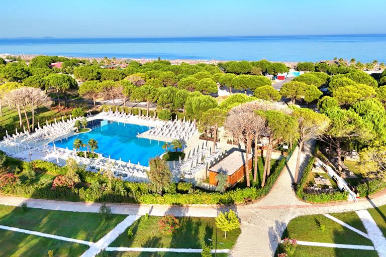 Penthouse Plazhi San Pietro