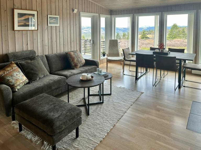 House with yard, sauna & patio | Perfect for remote work in Ringebu