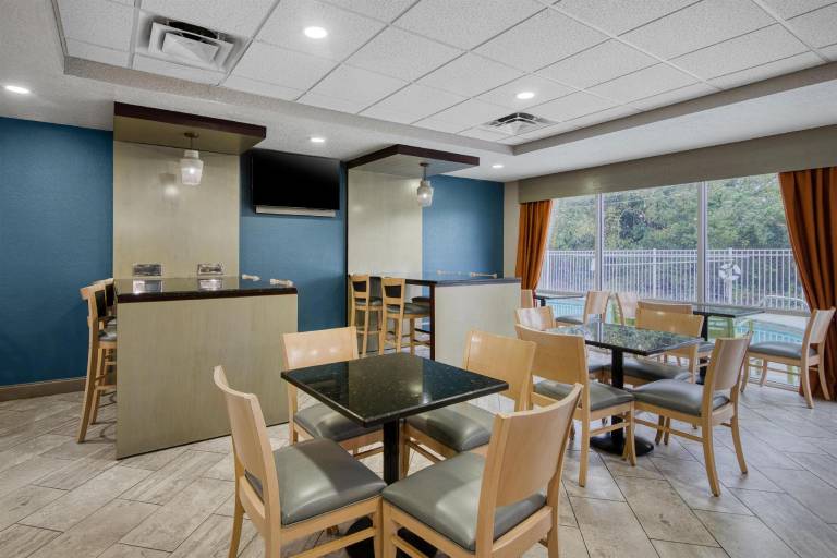 Best Western Waldo Inn & Suites — photo 5