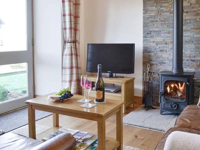 Family-oriented lovely cottage with garden & BBQ | Pets allowed — photo 4