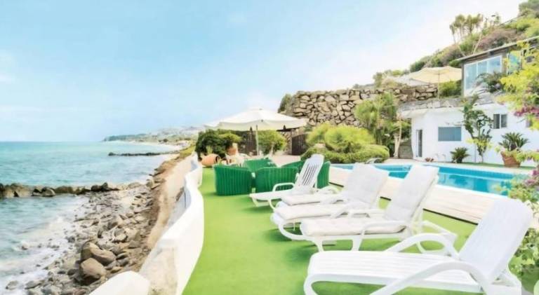 Villa with pool | Beach nearby | Dogs allowed — photo 4