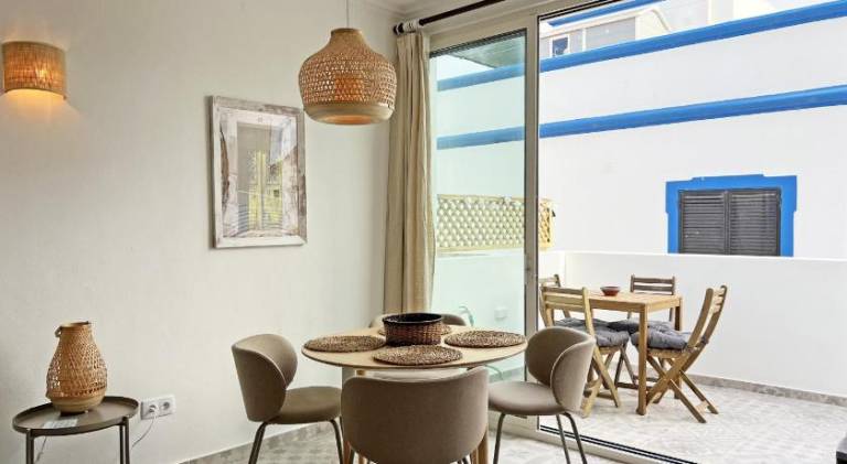 House with patio & barbeque — photo 3
