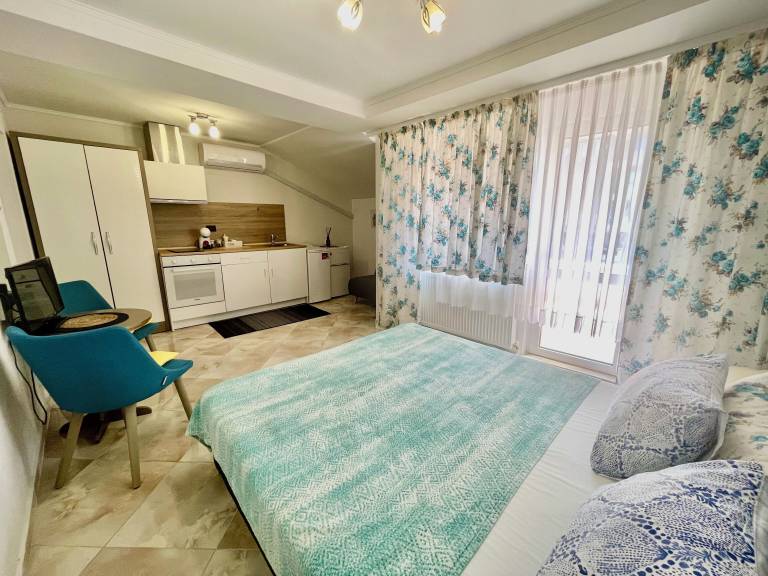 Bed & Breakfast g.k. Lazur