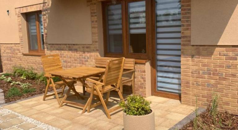 Rental apartment with barbeque, terrace & garden — photo 5