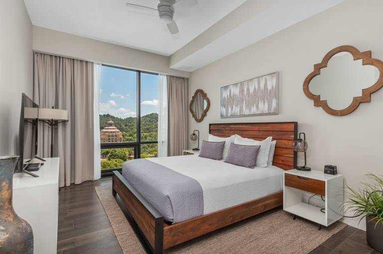 Condo  Downtown