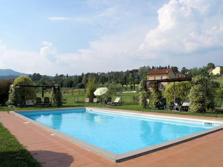 House with terrace, pool & barbecue — photo 2