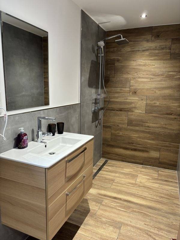 90 m² Ferienwohnung ∙ 3 Schlafzimmer ∙ 6 Gäste – Bild 8