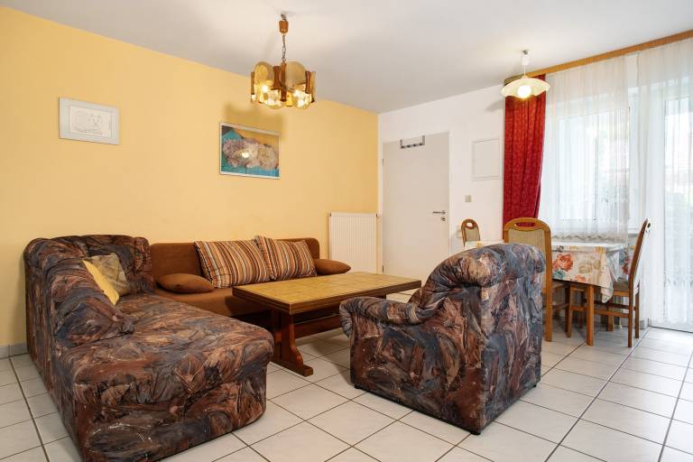 Apartment with terrace — photo 3