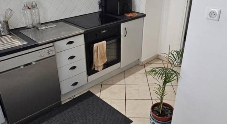 Your comfy stay in Juan-les-Pins beach & parking — photo 3