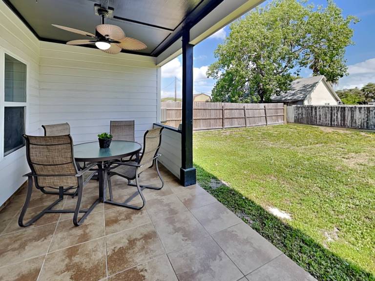 Bayside Abode — photo 4
