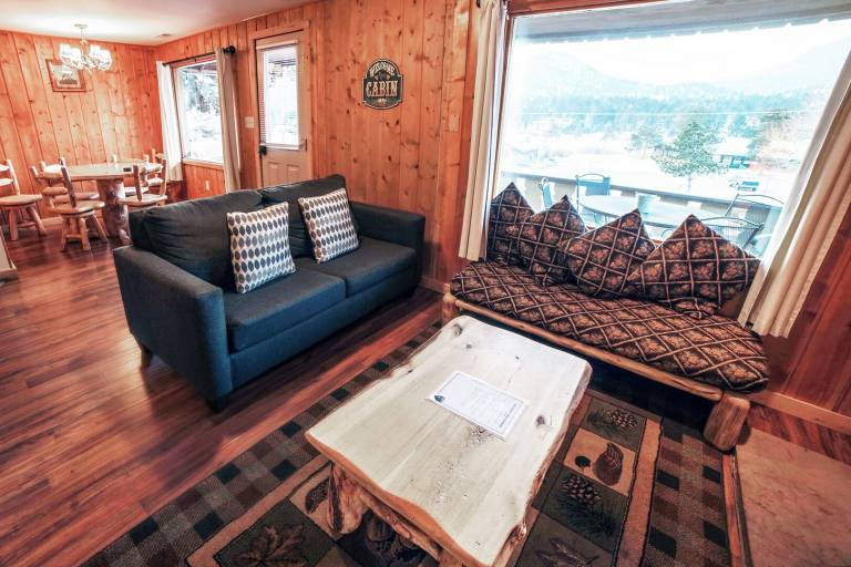 Child-friendly cabin with terrace | Pets are welcome — photo 3