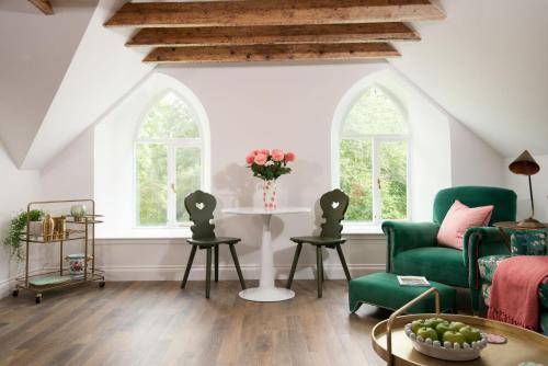 House Peebles